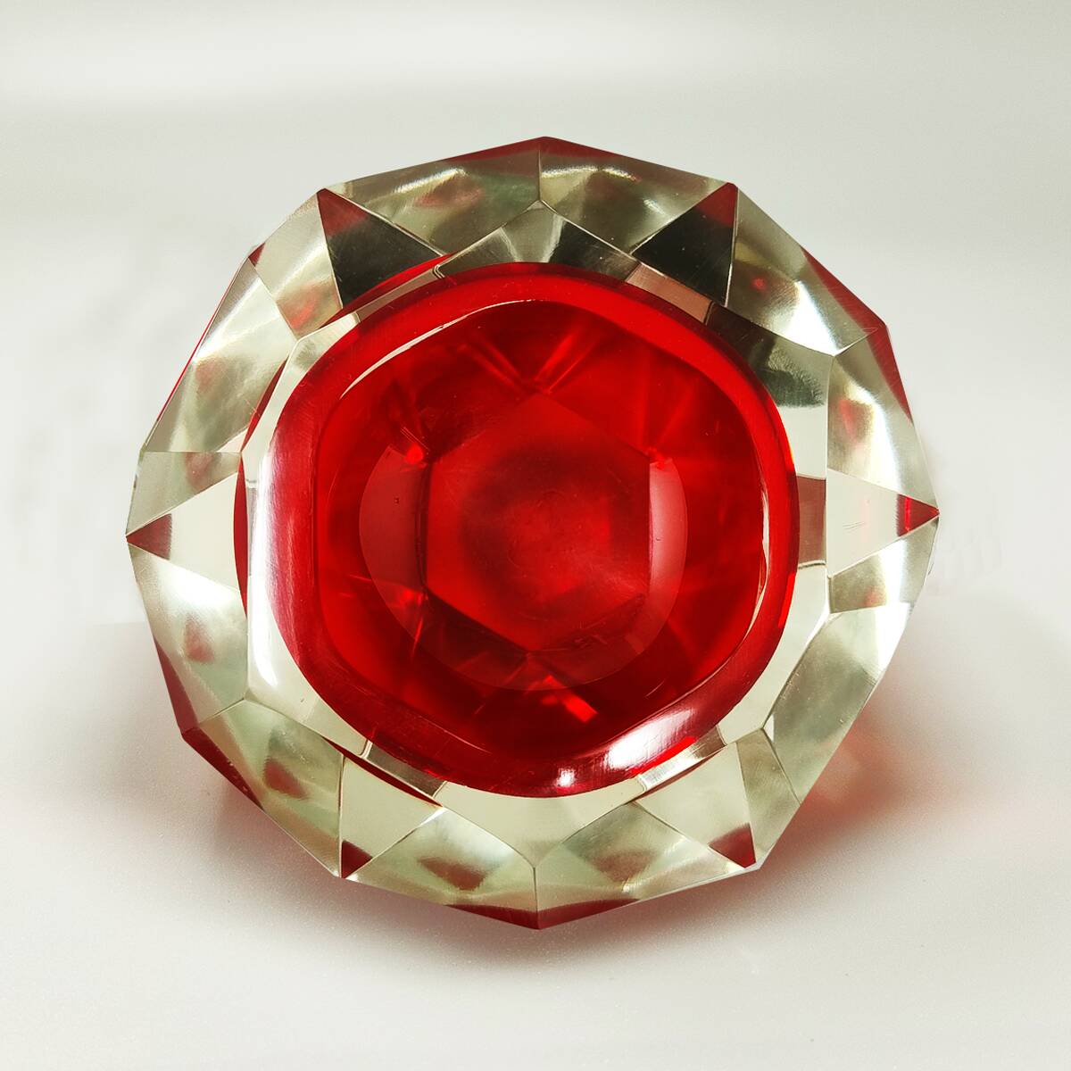 Cendrier ou vide poche étonnant rouge des années 1960 par Flavio Poli pour Seguso