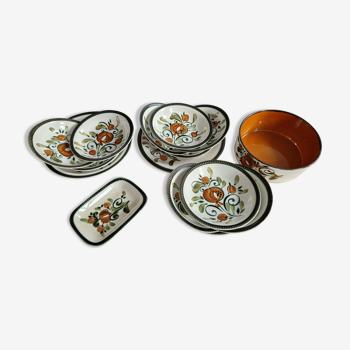 Service assiettes et plats Boch la louviere Argenteuil