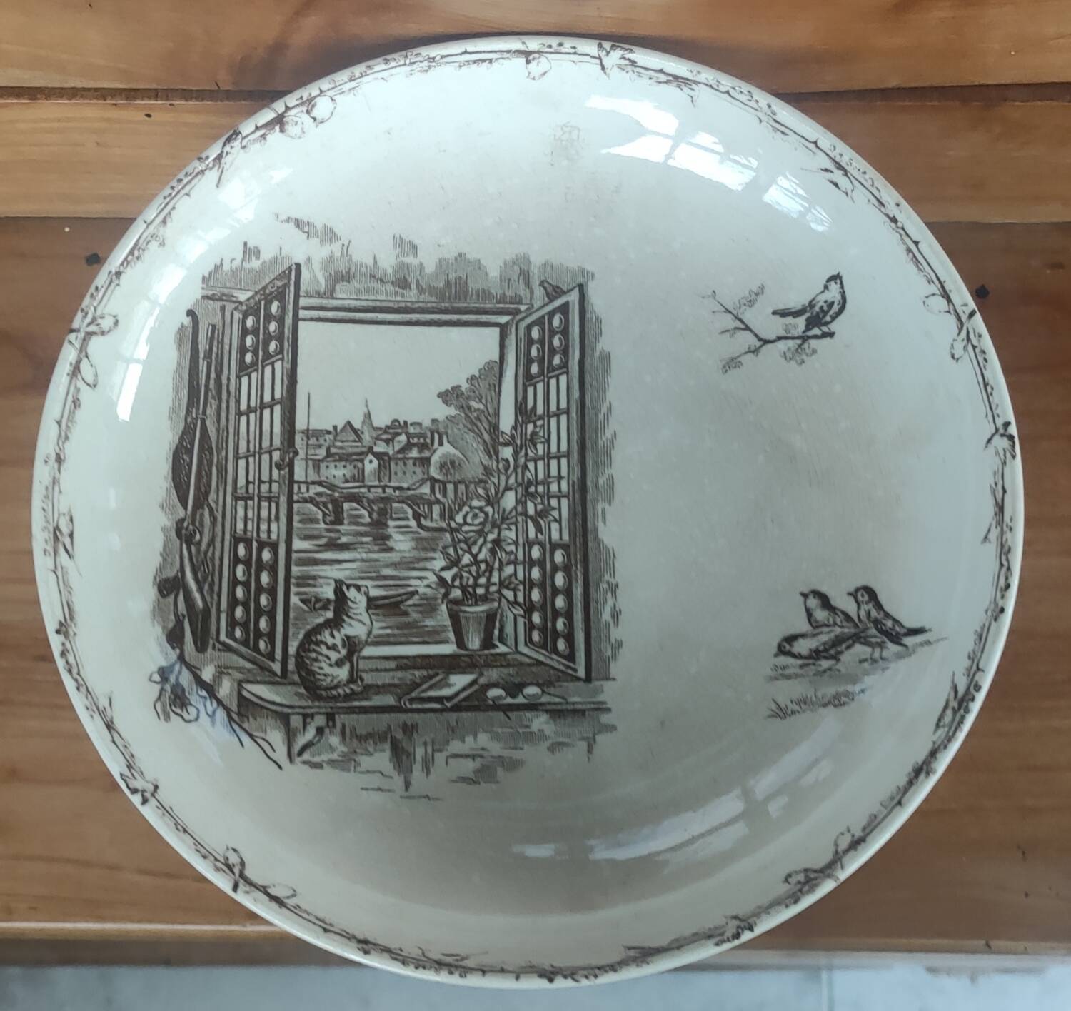 Old fruit bowl terre de fer hb & cie/tableware/sepia