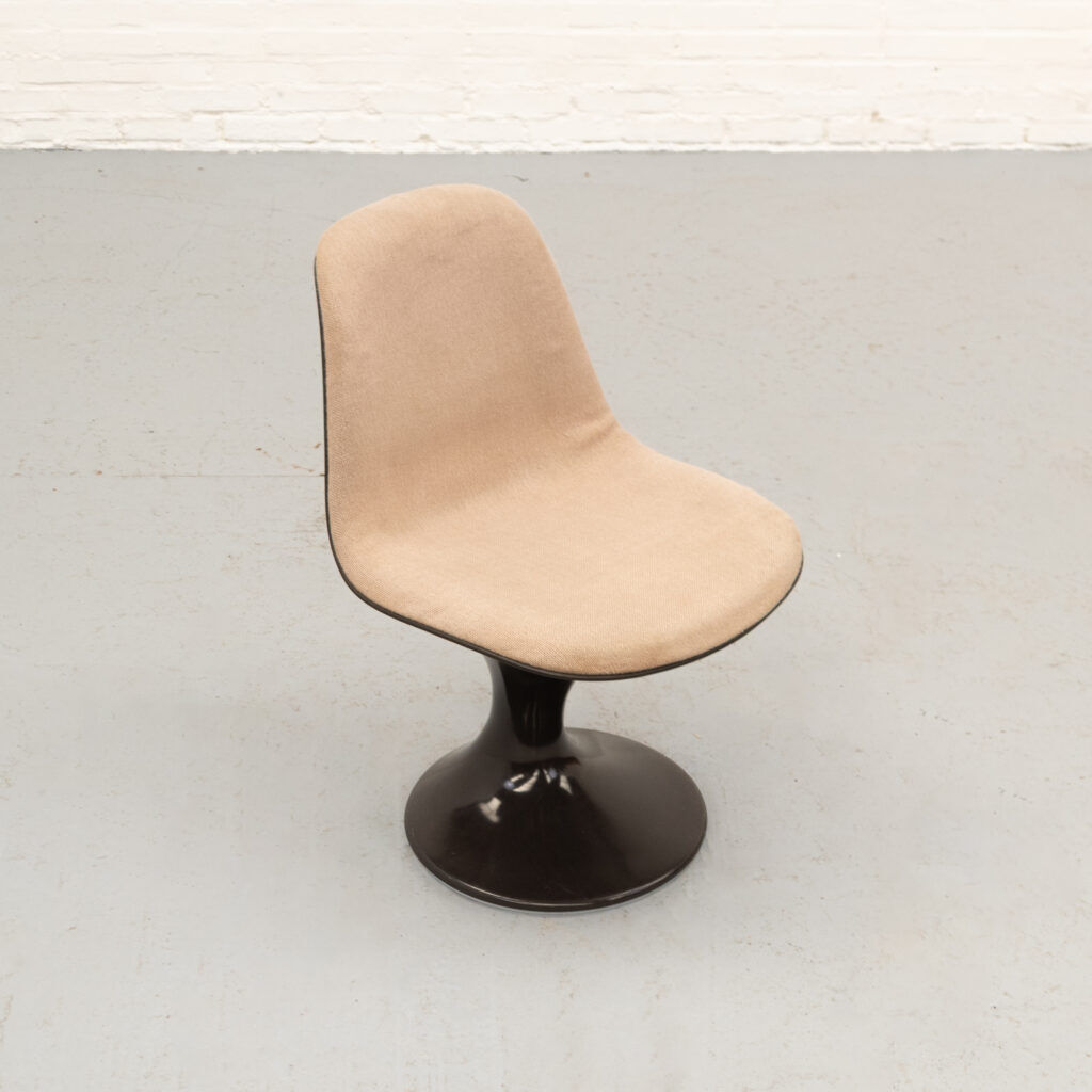 Ensemble de salle à manger Orbit Herman Miller des années 1970