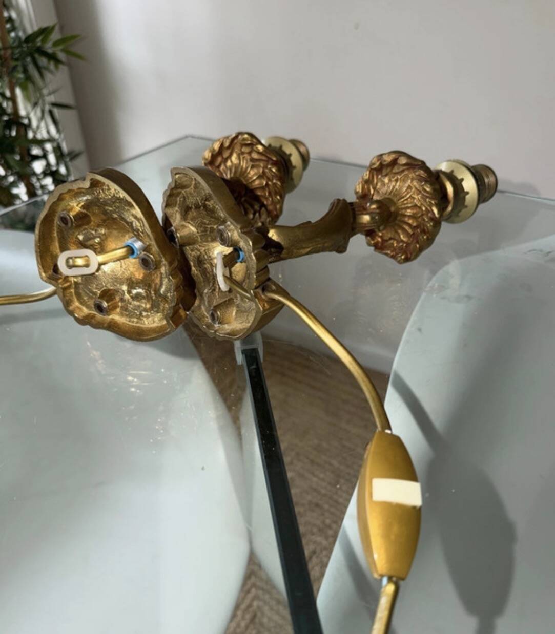 Bronze: Lamp bases