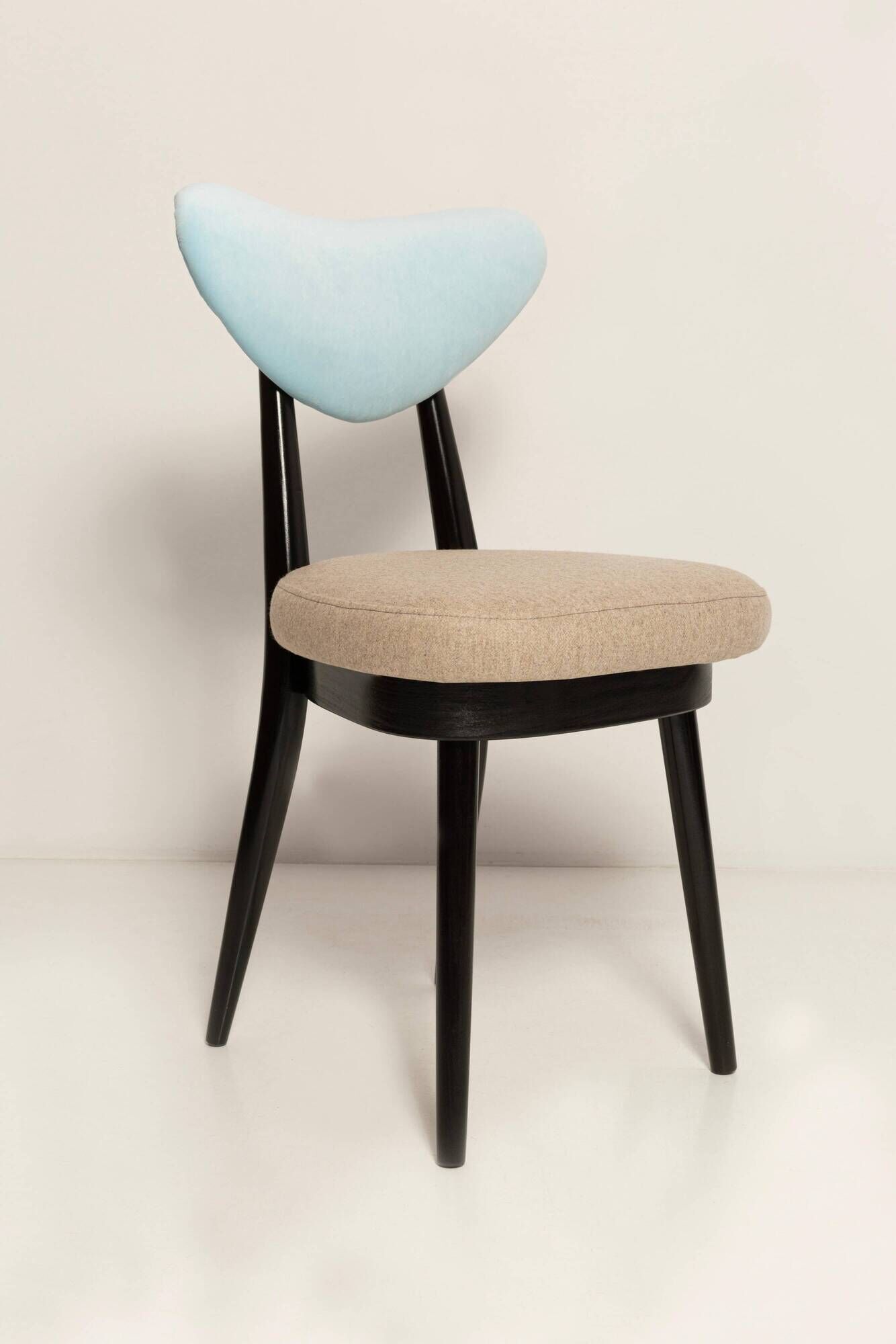 Mid-century heart-shaped chair in mixed beige and blue wool, Europe, 1960s.