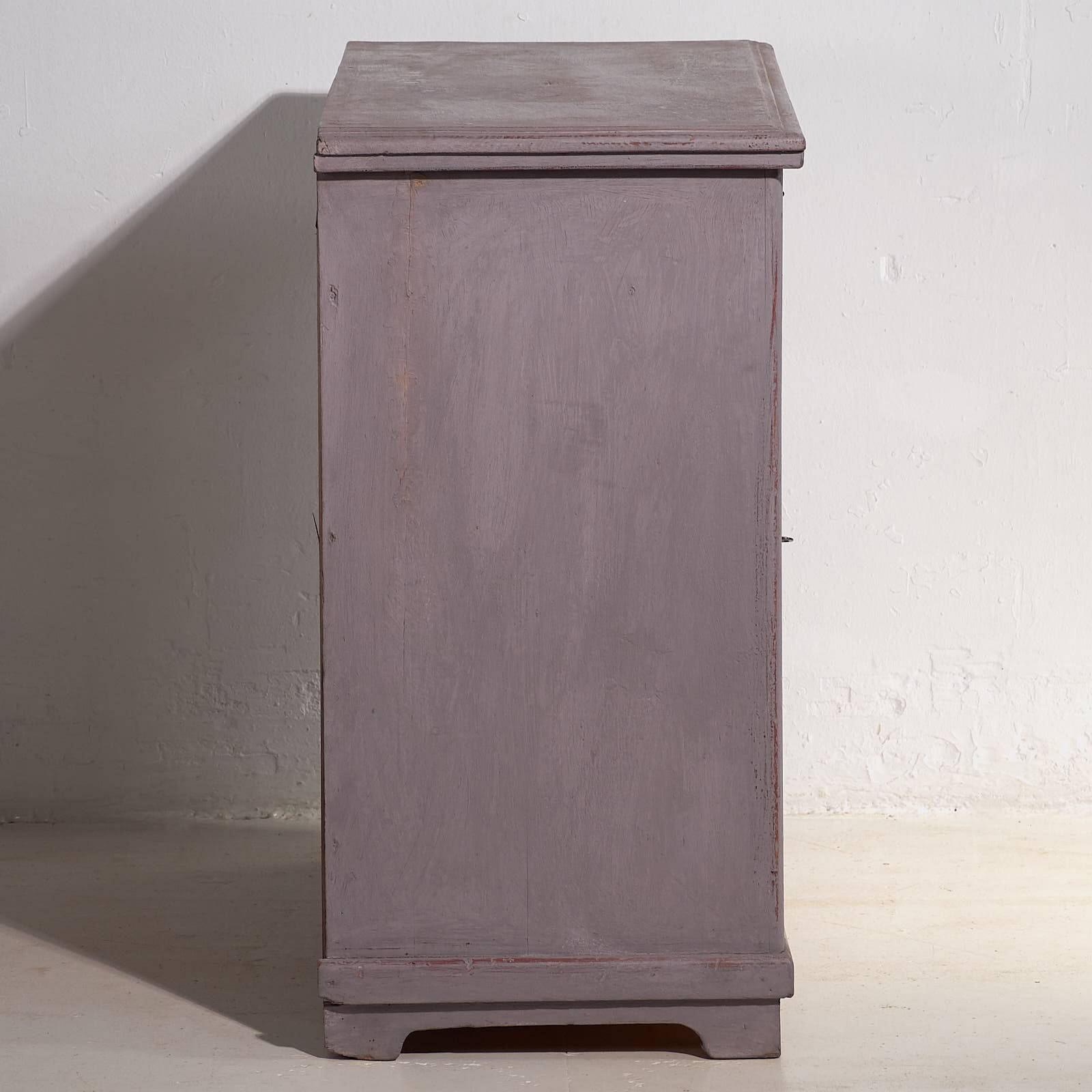 Antique purple chest of drawers (c.1920)
