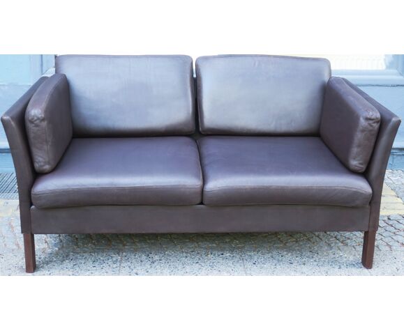 Mid century 2 seater Danish leather sofa attributed to Illums Bolighus 1970  | Selency