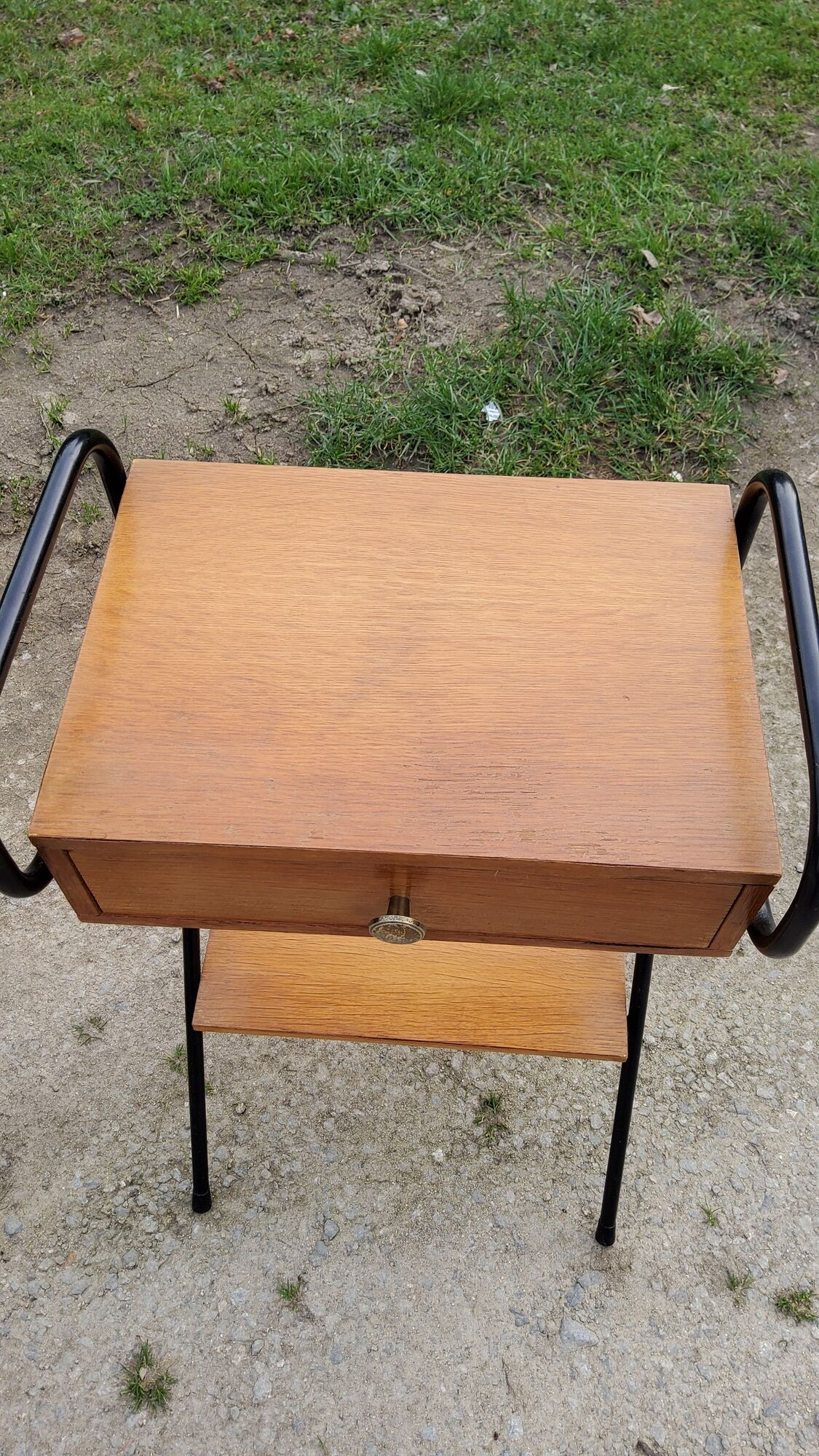 Pair of bedside tables from the 60s in gilded oak and tubes stamped Descher