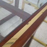 Coffee table with 4 pieces of wooden sofa and gilded brass