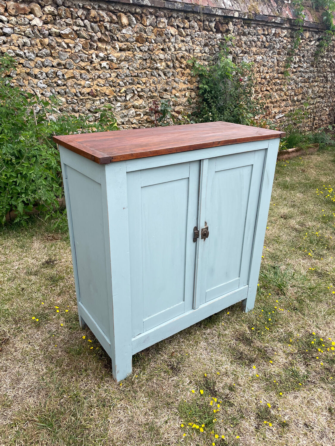 Buffet parisien vintage bleu