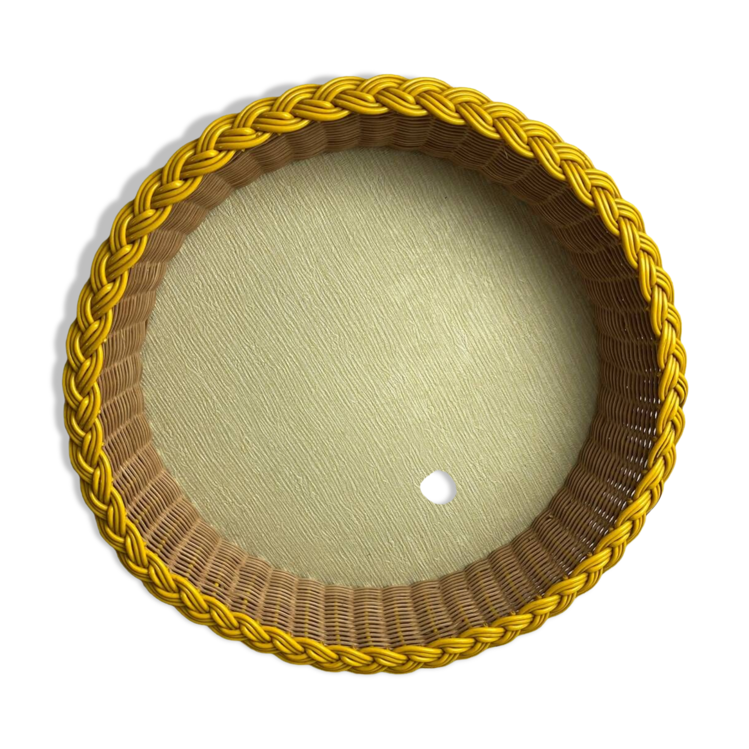 Scoubidou and rattan basket