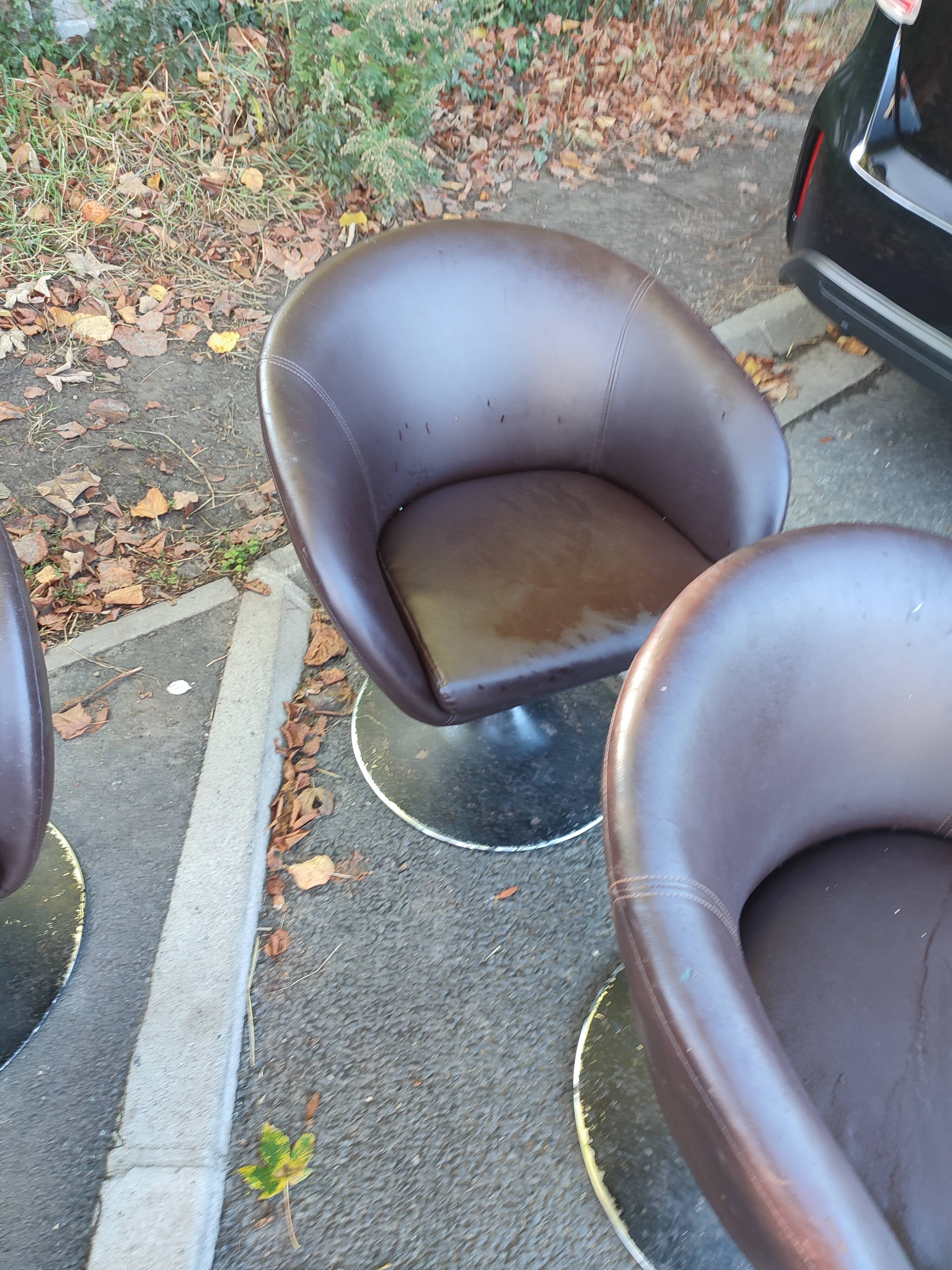 Set of 4 vintage Pierre Guariche chairs