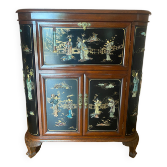 Chinese lacquered buffet bar