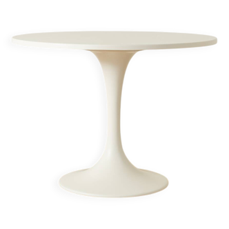 Tulip Dining Table by Lübke