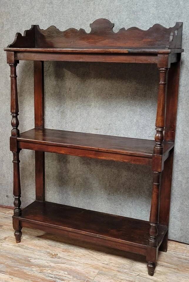 Etagère style Louis XIII en bois tourné, époque XIXème