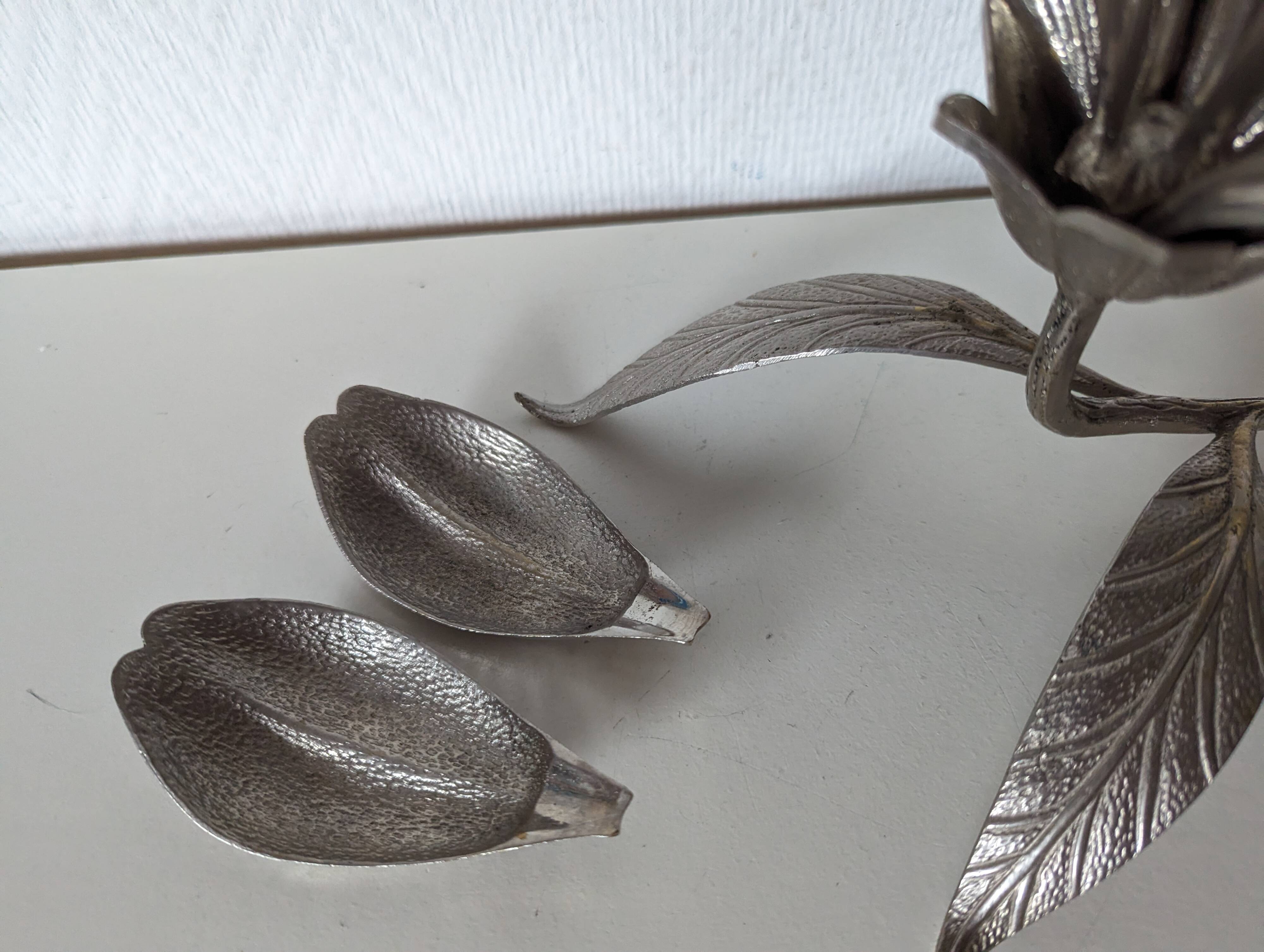 cendrier d'invité ,individuels en forme de fleurs ,en métal