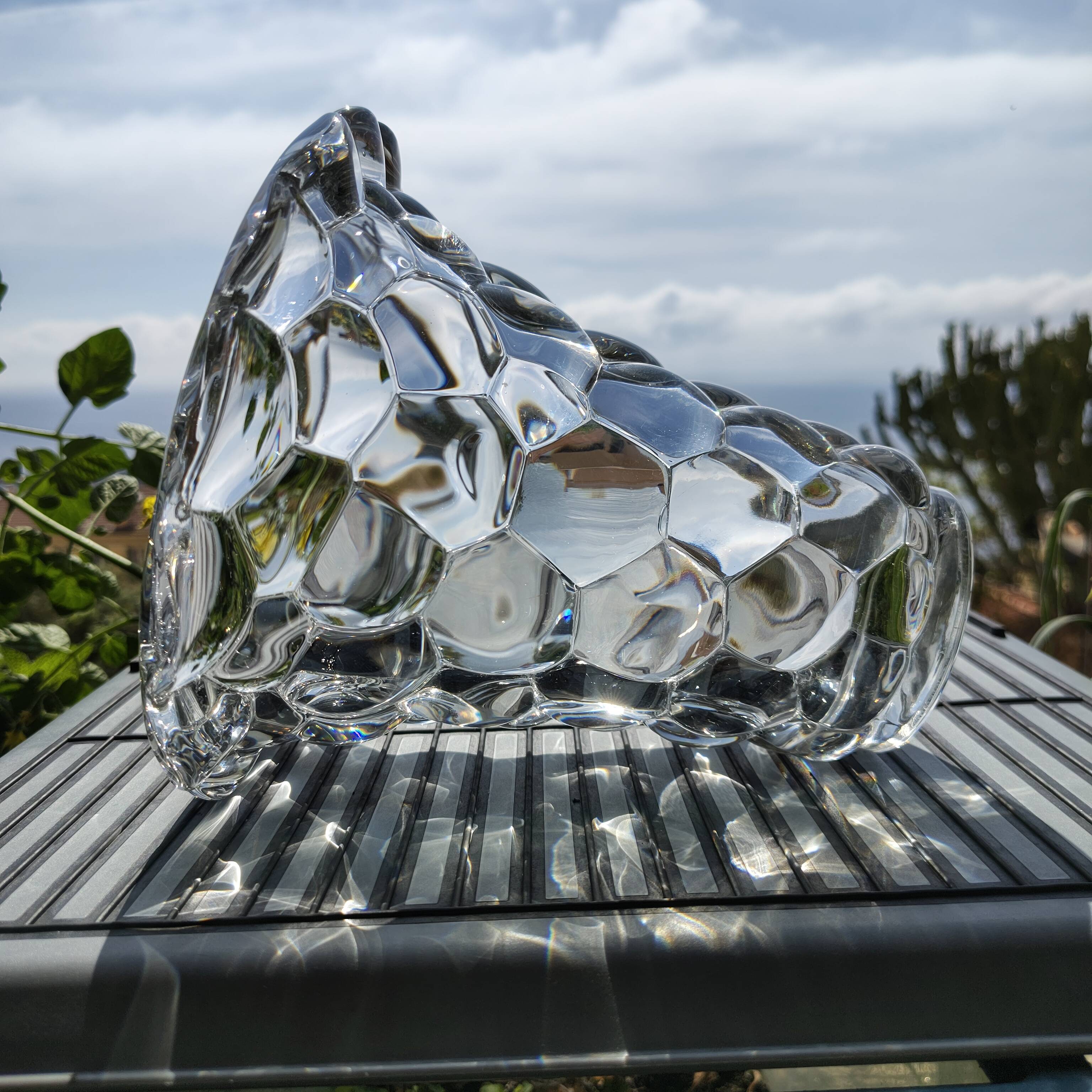 Beehive vase by Pierre D'Avesn