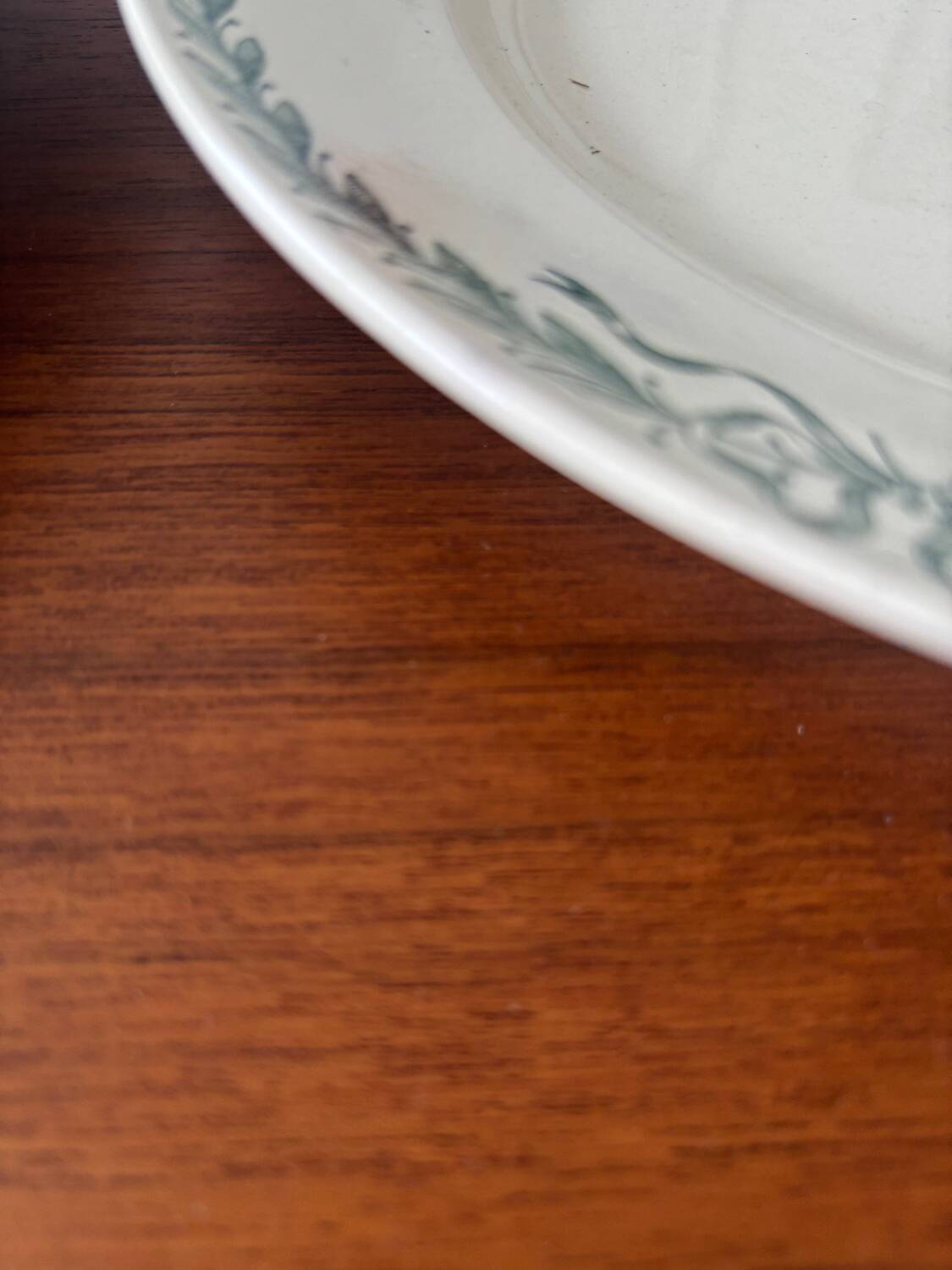 Set of 4 ironstone plates Longchamp model Belleville – Vais