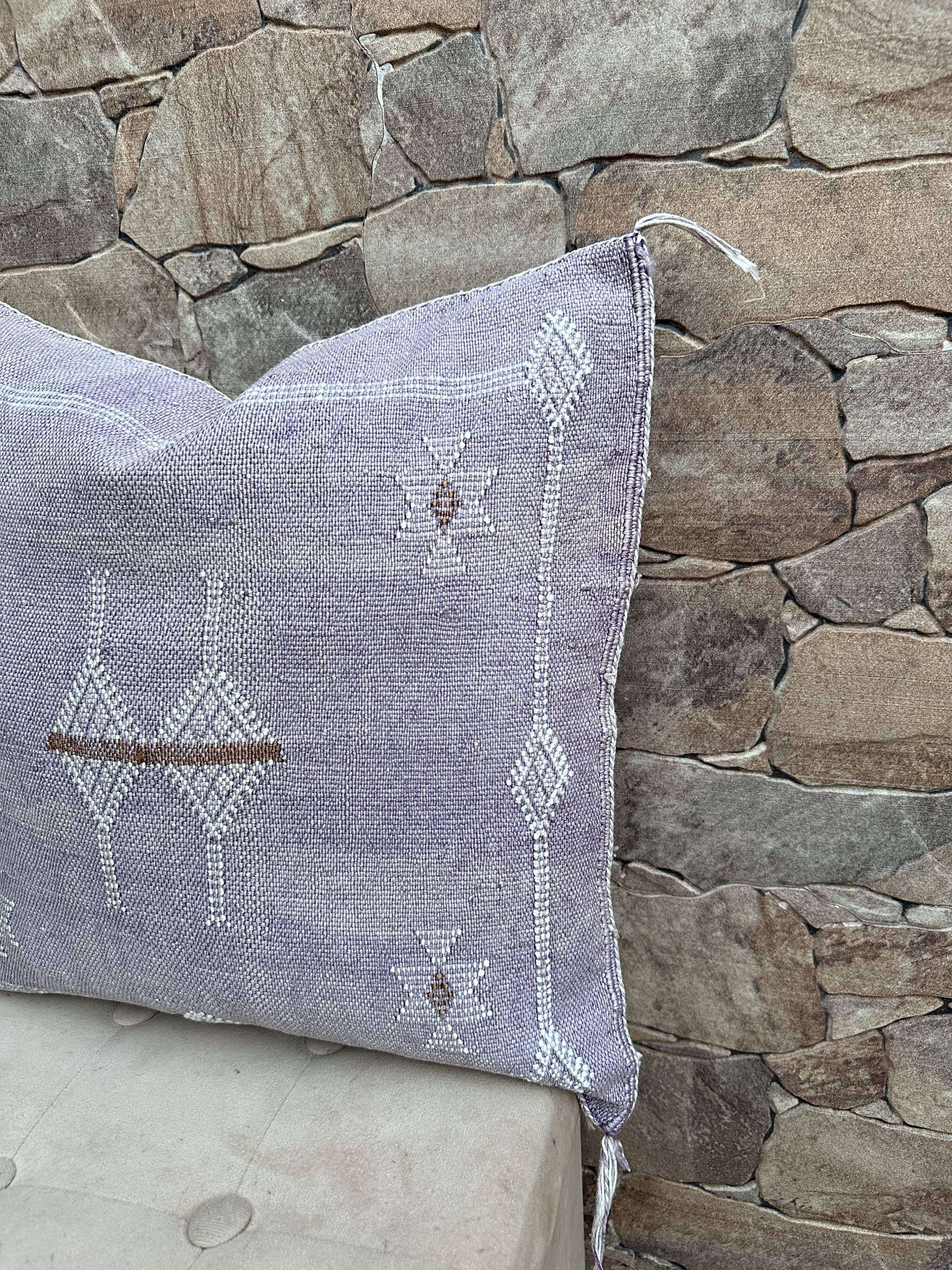 Cactus silk cushion cover: Handwoven Moroccan cushion 48x48cm
