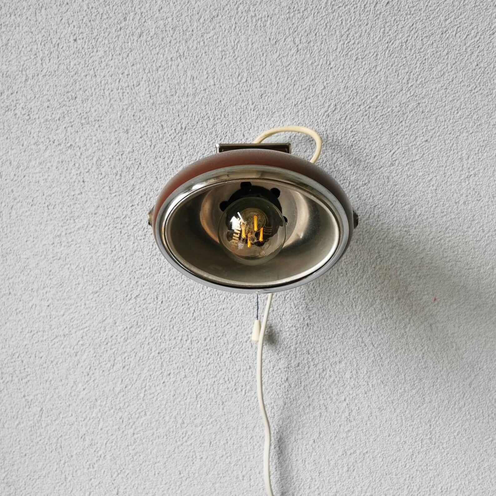 Apply brown vintage eye ball 1970