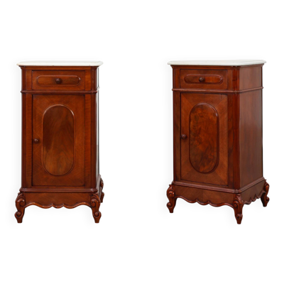 Tables de nuit Louis XV avec plateau en marbre de Carrare, France vers 1890.