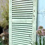 Old wood volet mint color