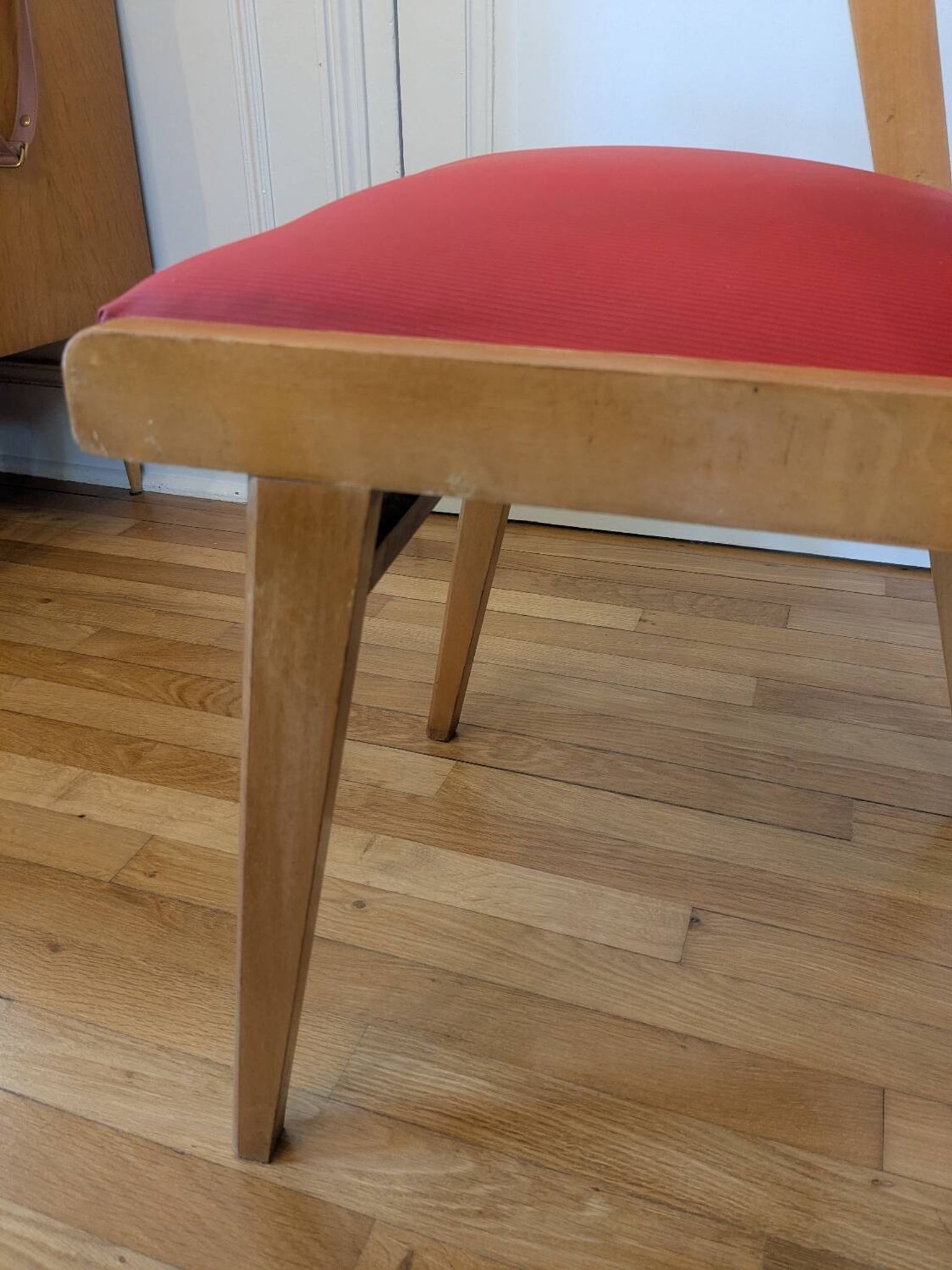 Paire de fauteuils années 60