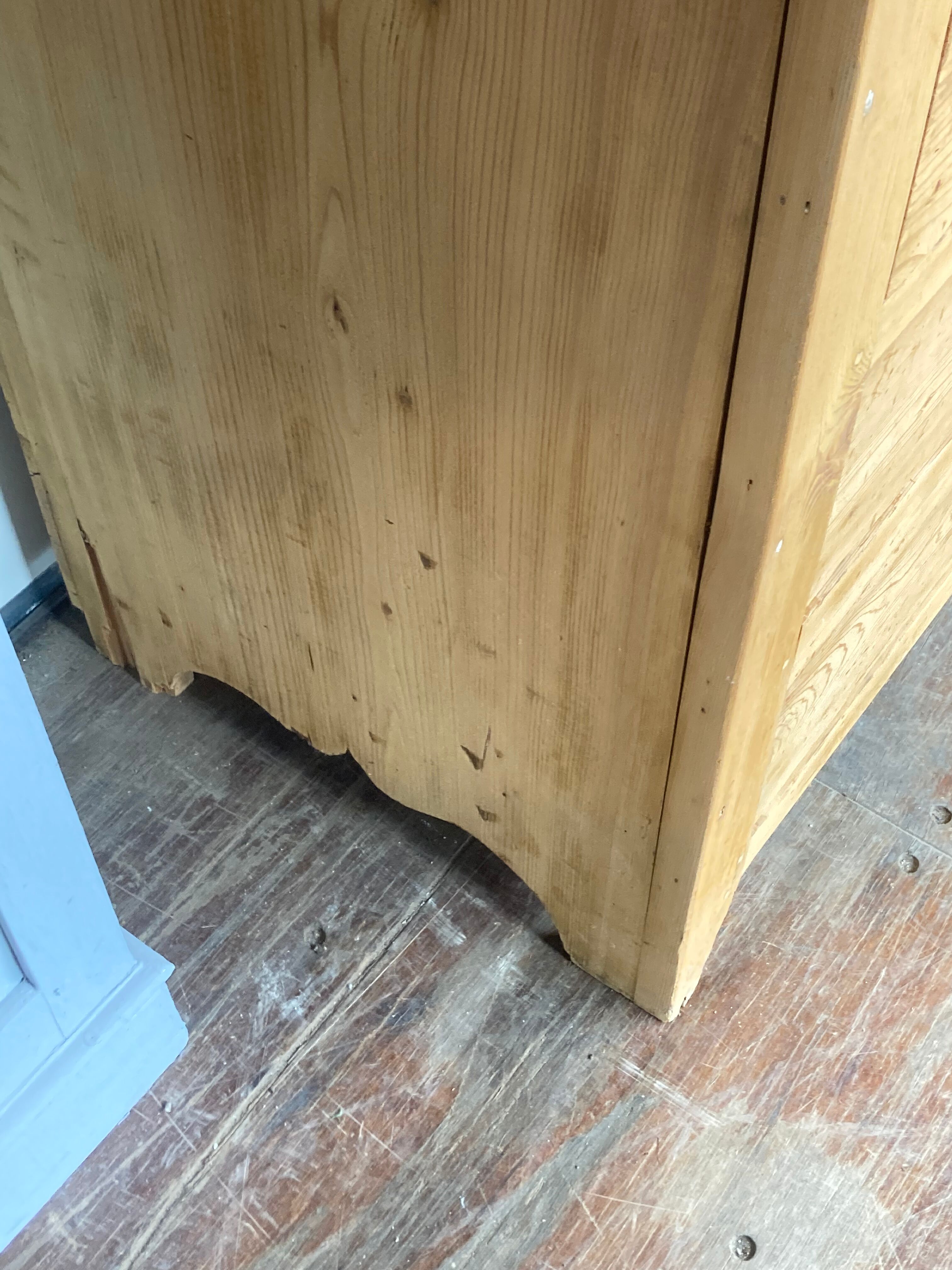 Piece of furniture by trade "haberdashery-hosiery"