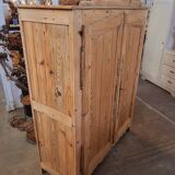 Armoire ancienne en sapin
