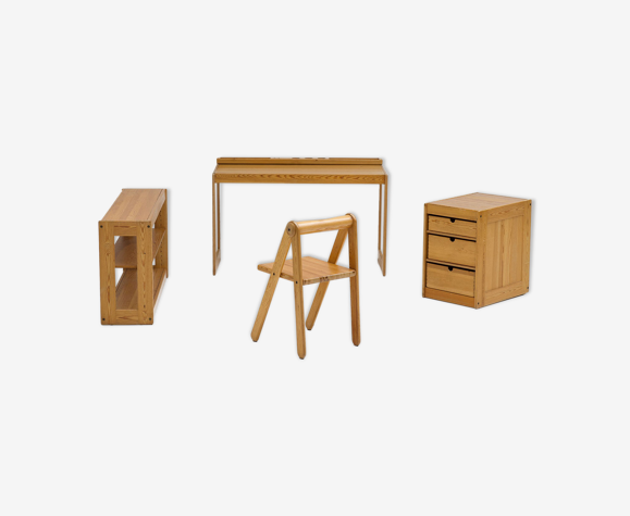 Meubles de bureau pour enfants par Pierre Grosjean