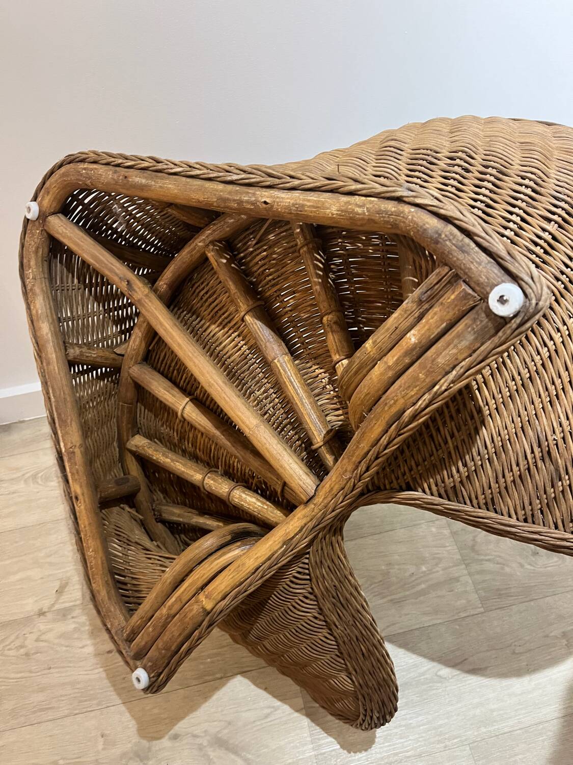 Lotus chair
