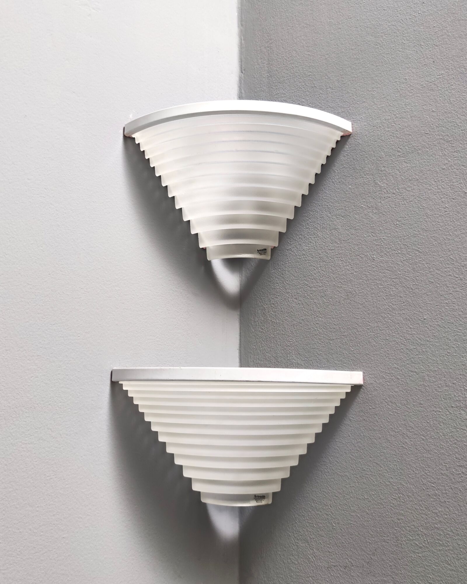 Pair of Postmodern Egisto Corner Sconces by Angelo Mangiarotti for Artemide