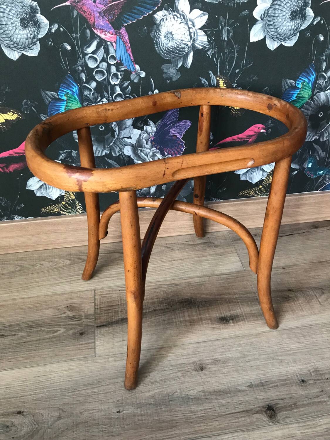 Old Longchamp curved wood bidet