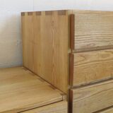 Trois commodes et consoles à tiroirs en frêne naturel huilé