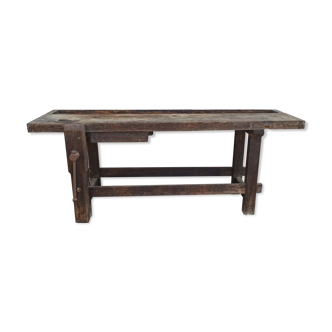 Ancien établi en bois