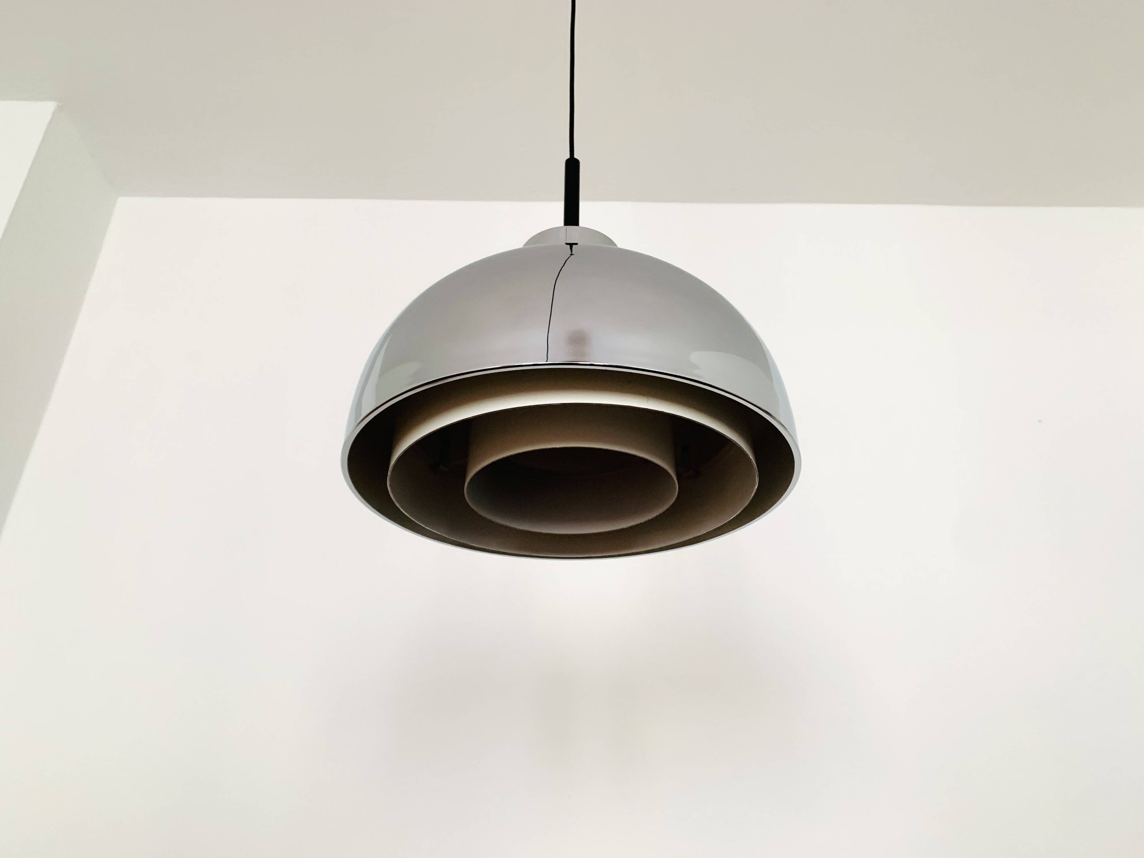 Suspension chromée de Doria