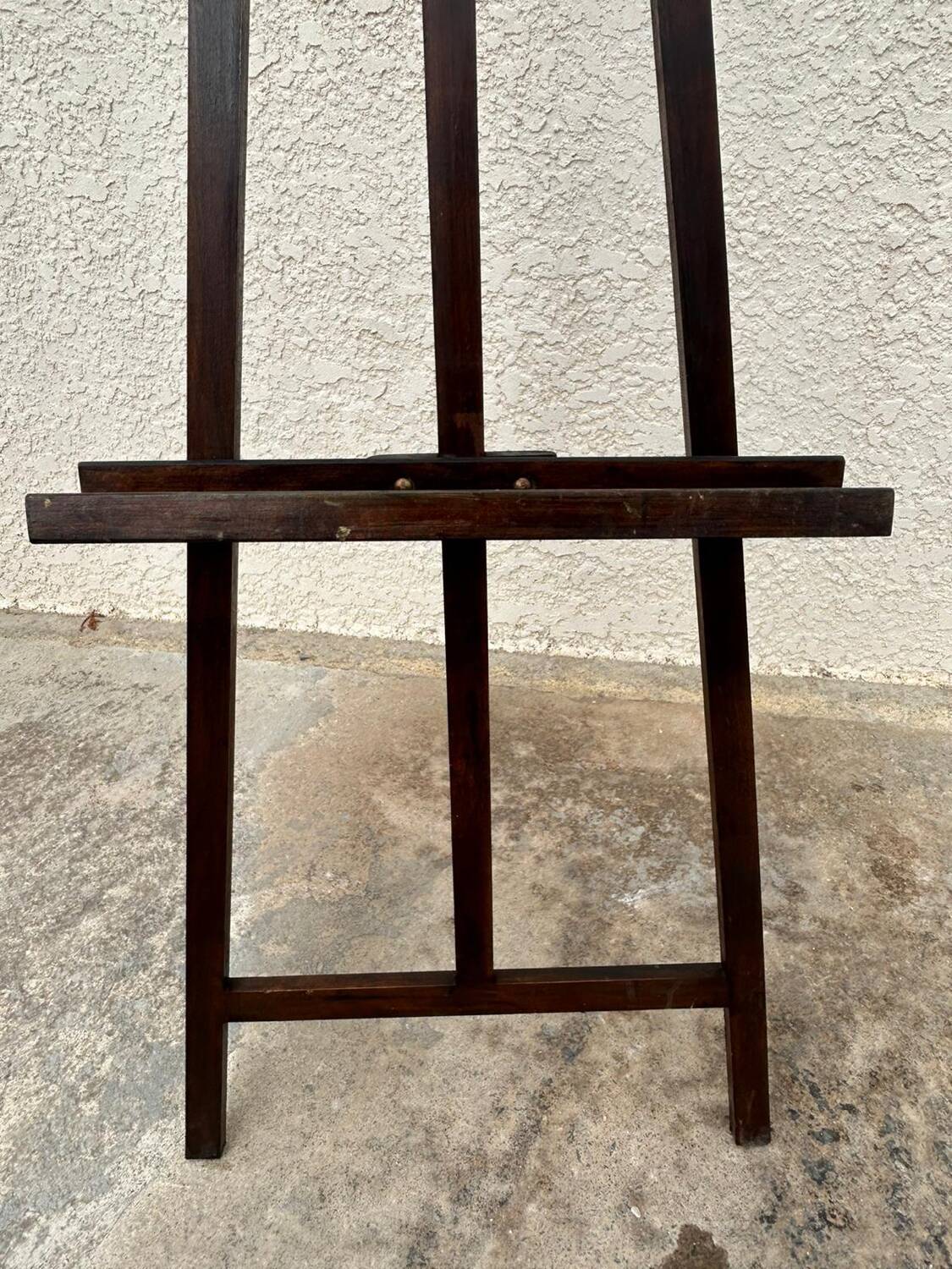 Wooden easel