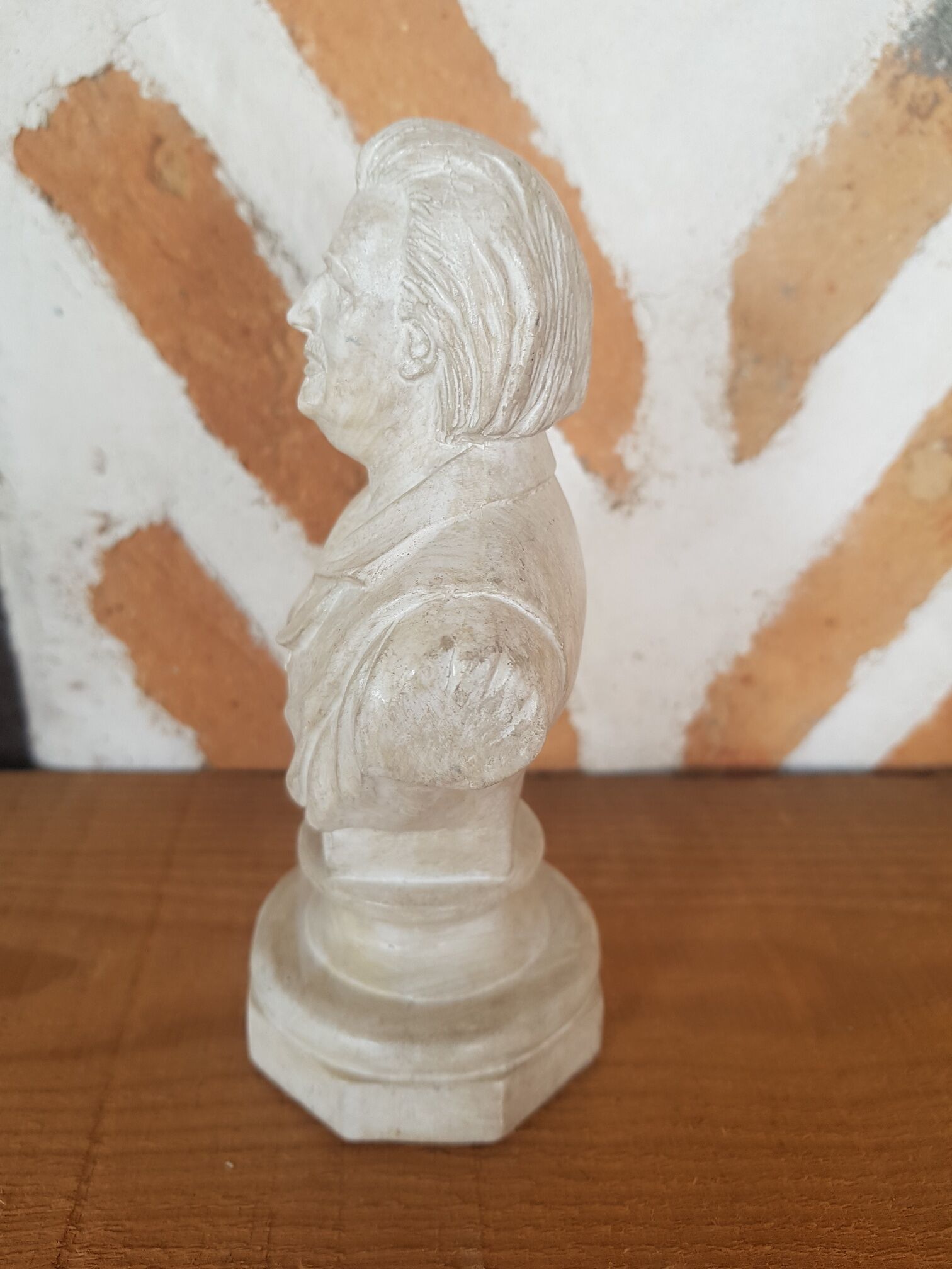 Bust writer Honoré de Balzac patinated