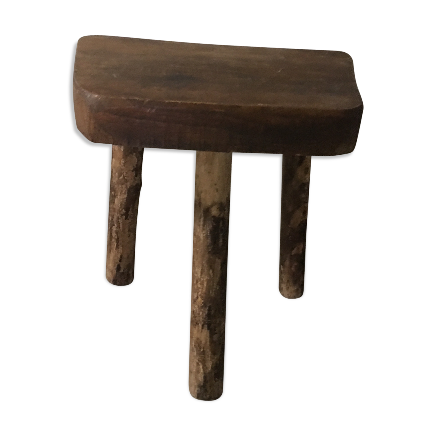 Farm tripod stool
