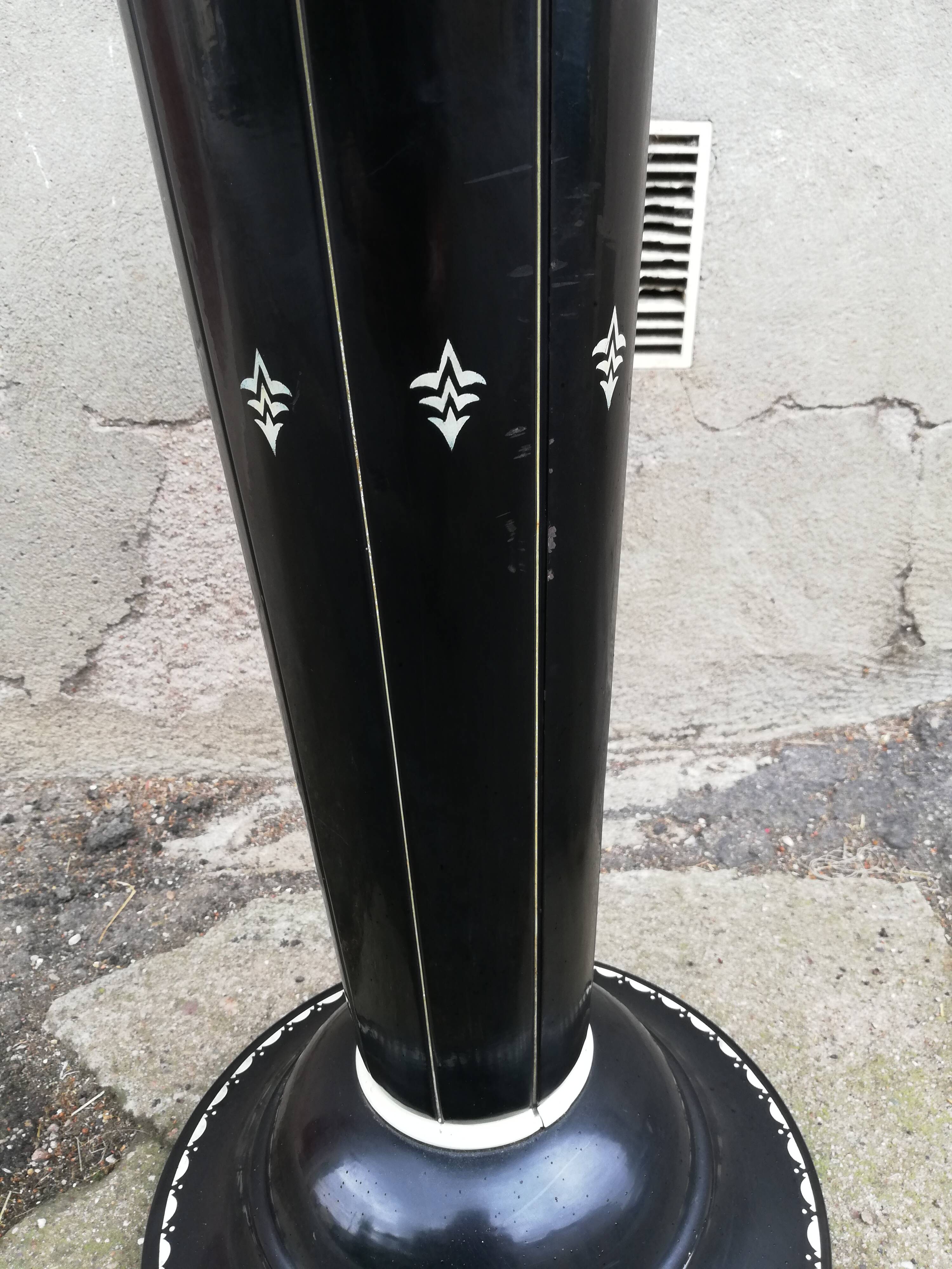 Metal pedestal table joseph hoffman