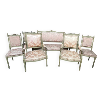 Complete Louis XVI style living room.