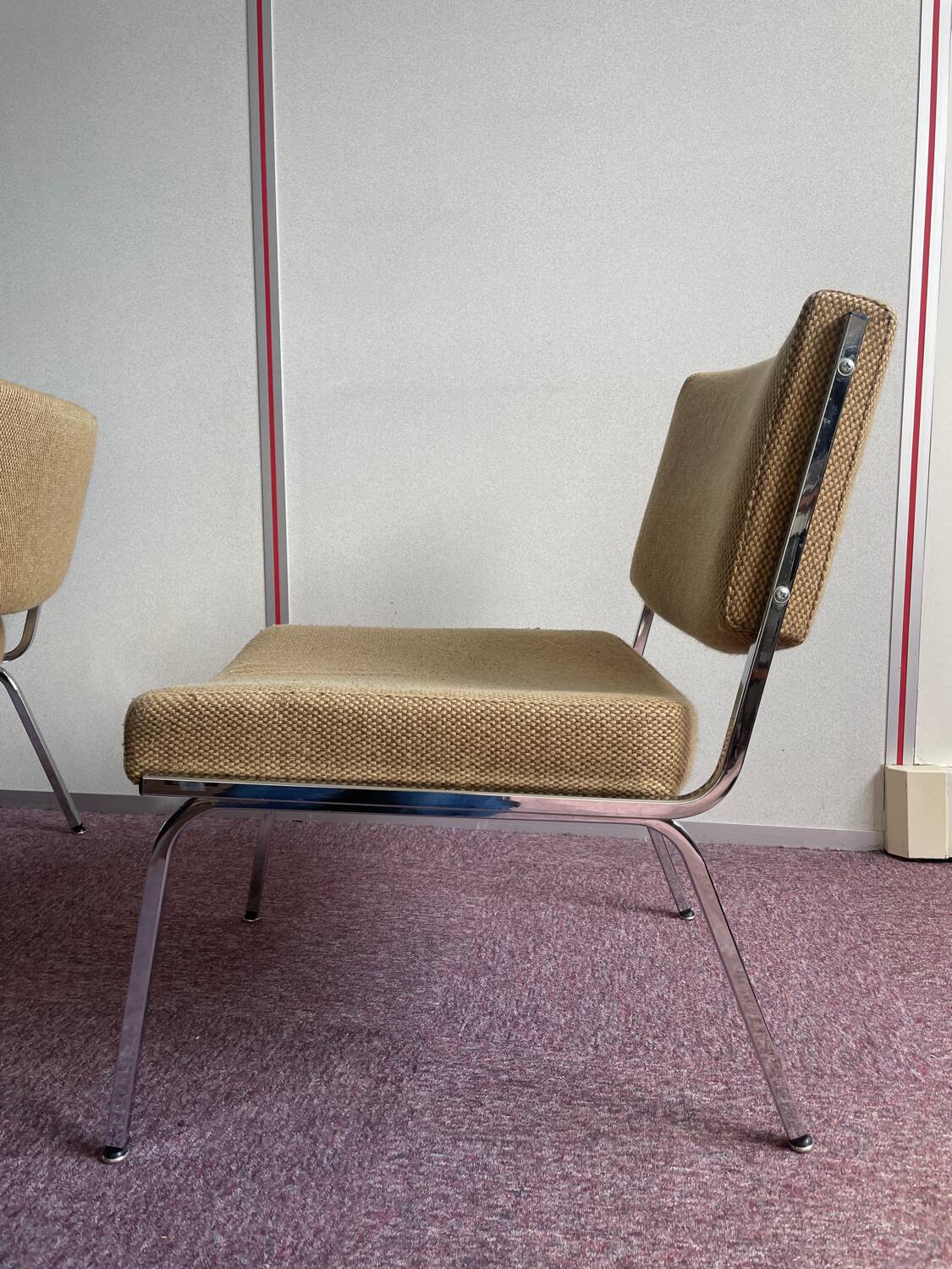 Paire de chauffeuses années 1970