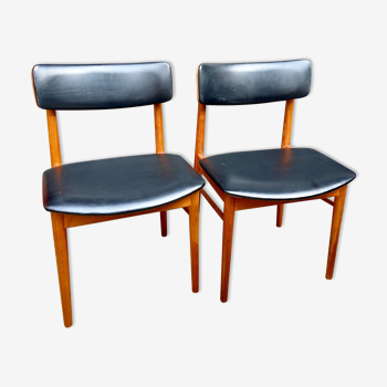 Set of 2 Scandinavian chairs