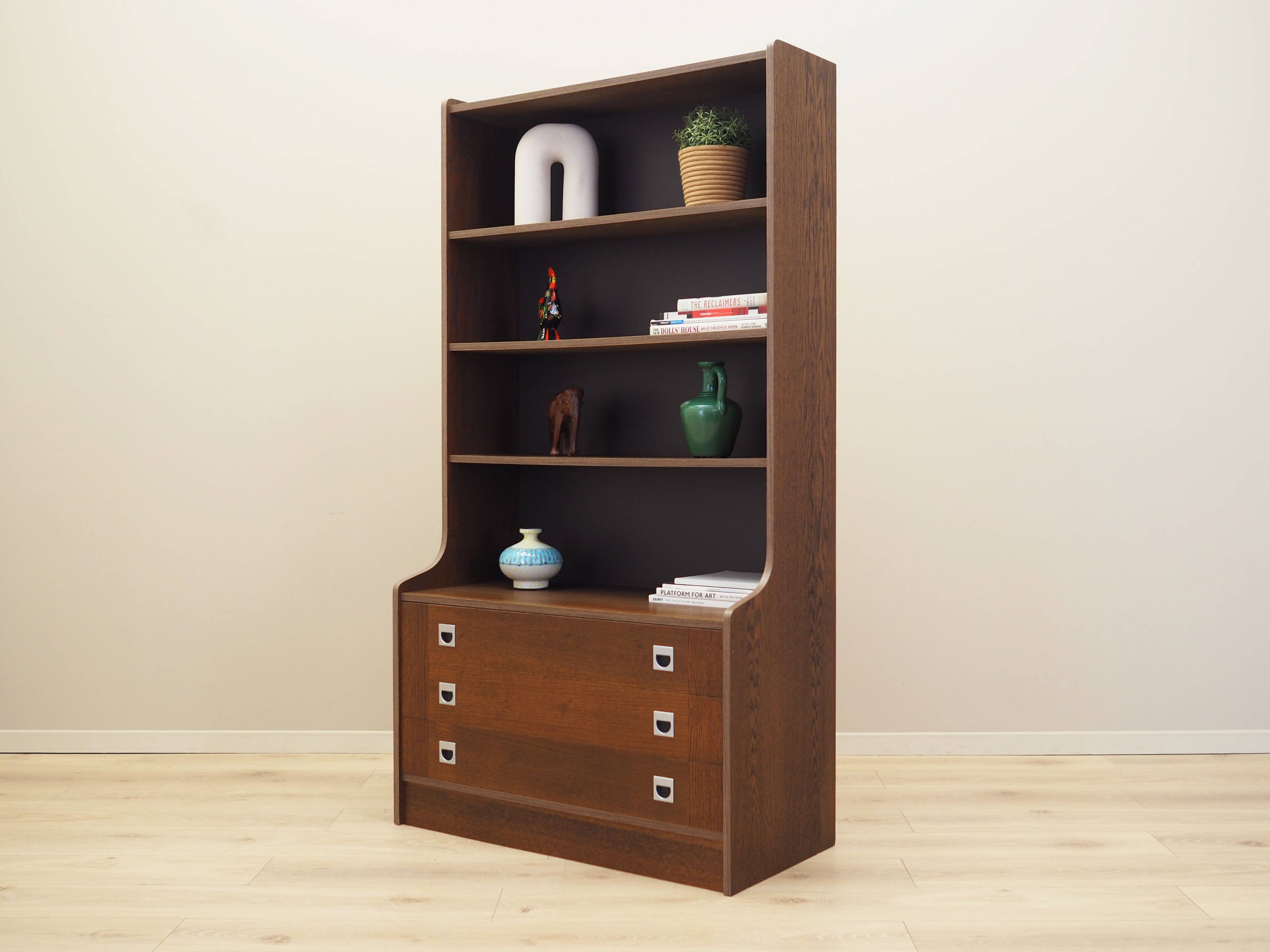 Oak bookcase, Danish design, 1970s, production: Denmark