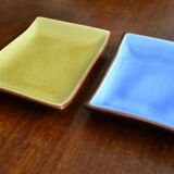 4 rectangular enameled ceramic cups