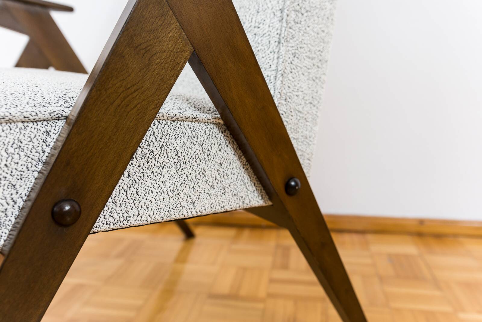 Pair of Model 300 177 Bunny Armchairs, 1960s