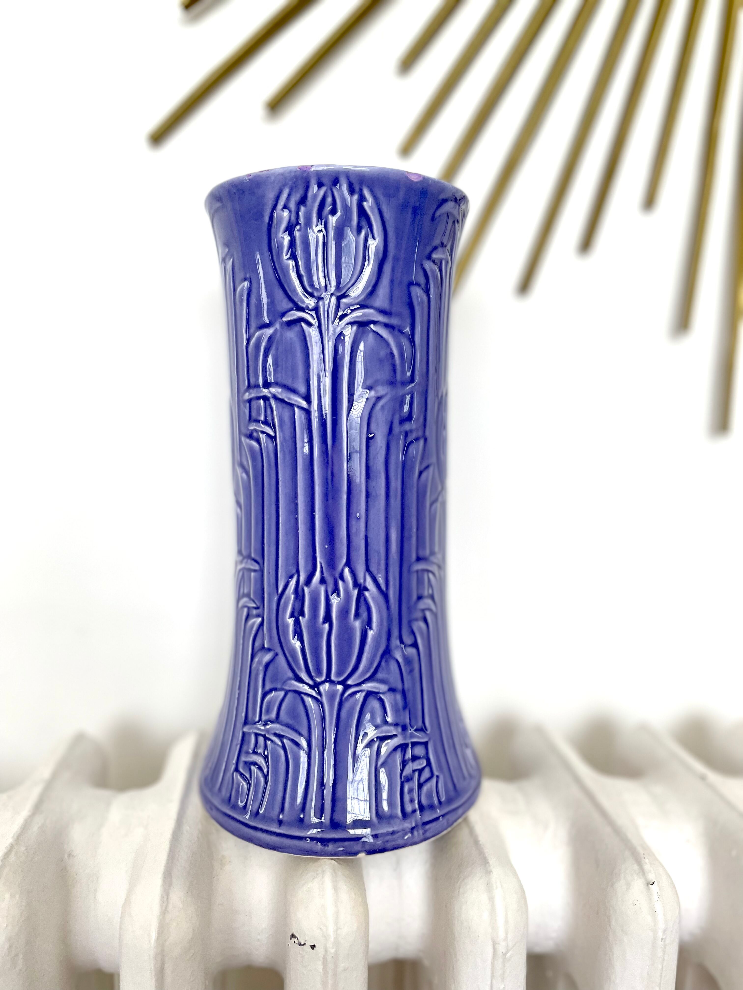Purple slip vase art deco décor