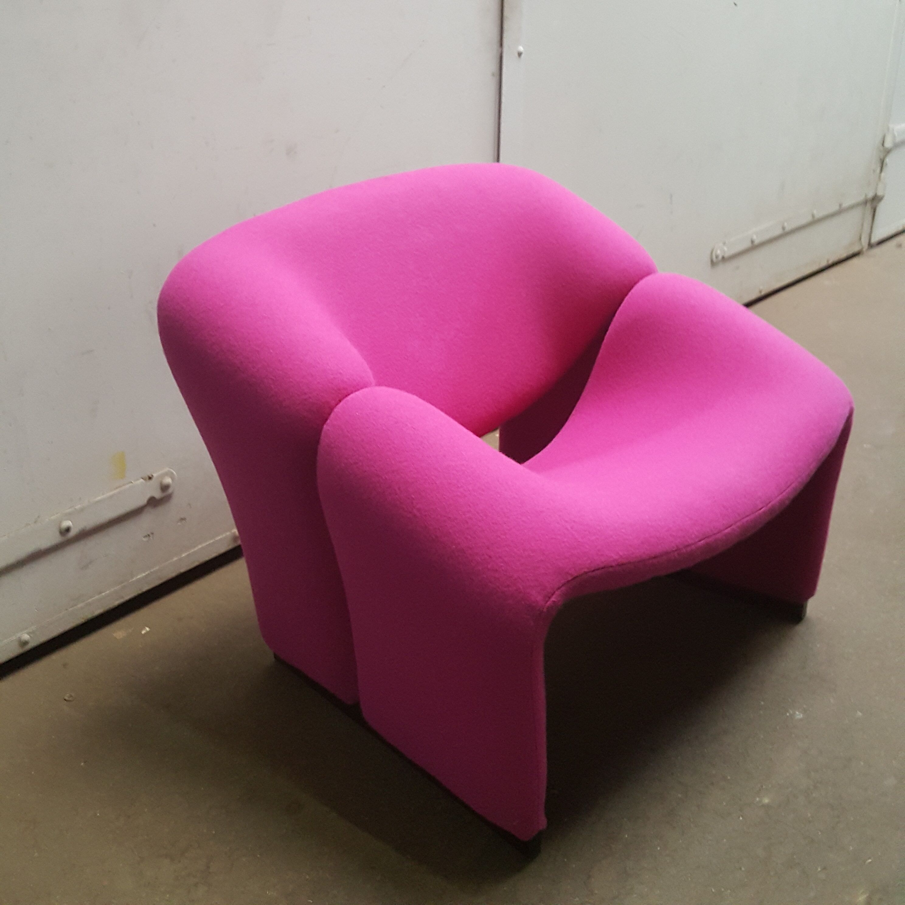 Pink Groovy armchair by Pierre Paulin for Artifort