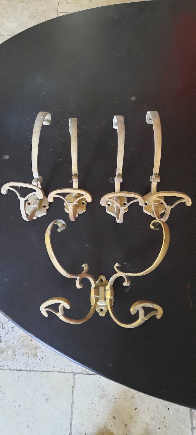 Set of 5 brass hooks
