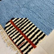 Traditional hand-woven Berber rug, size 150 x 250 cm