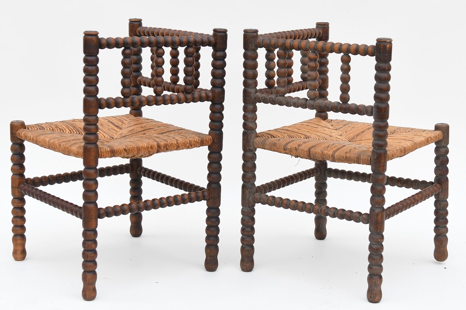 Pair of mulched corner chairs