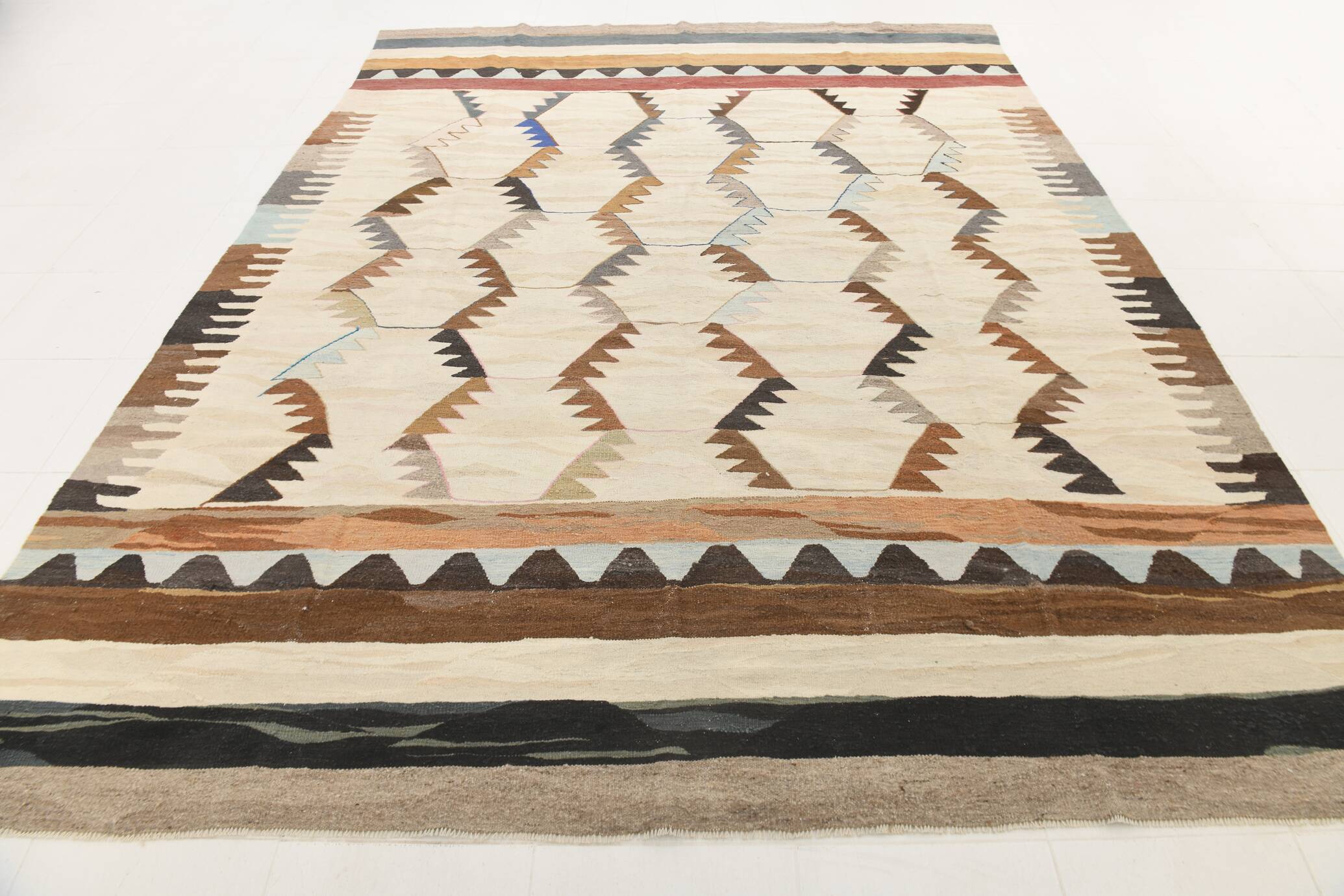 Turkish Mid Century Modern Vintage Kilim Rug, 268x356Cm