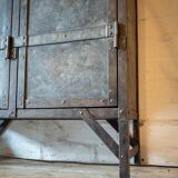 Armoire en acier vintage à 2 portes